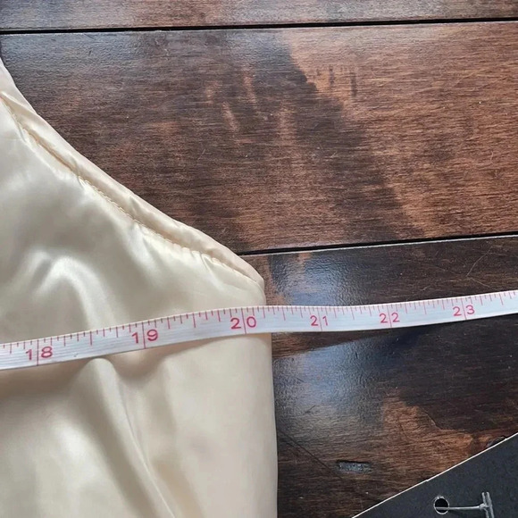 Marc New York puffer Vest Hooded Lightly quilted Off white/Champagne Size M NWT - Picture 7 of 13